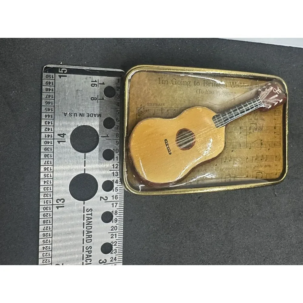 handmade Vintage 1990 Leslie Vanhook belt buckle Guitar/sheet Music Pattern‎